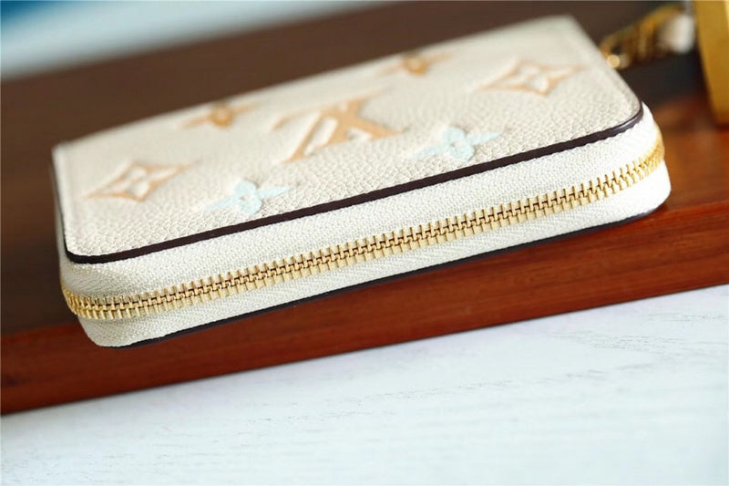Fan Fashion Lu-Vi bags - 8941
