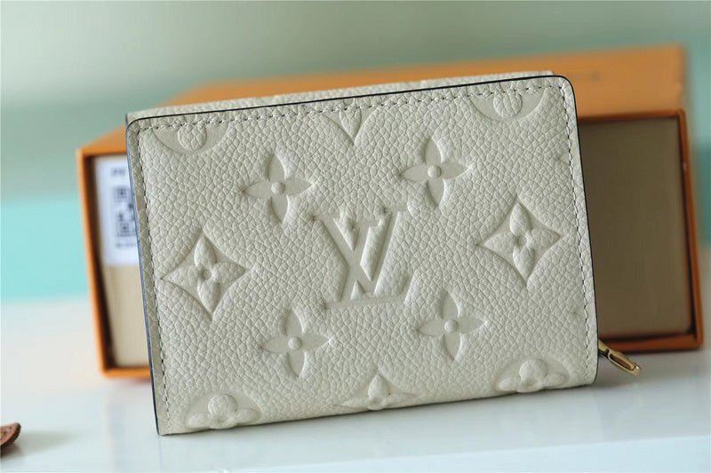 Fan Fashion Lu-Vi bags - 8696