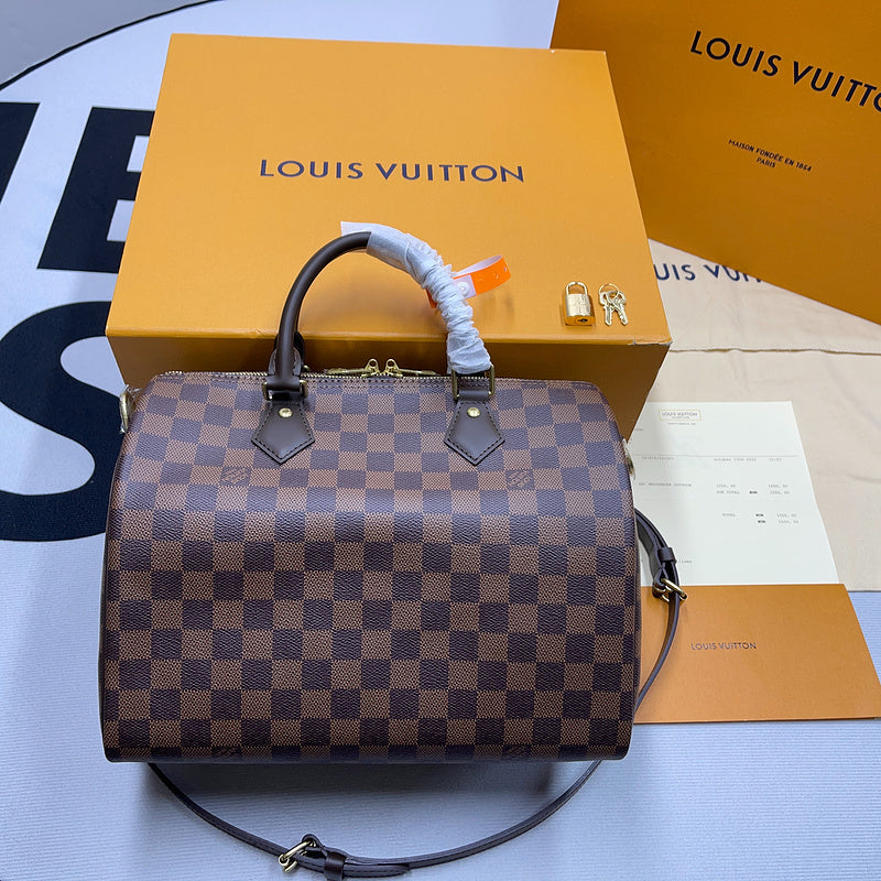 Fan Fashion Lu-Vi bags - 8150