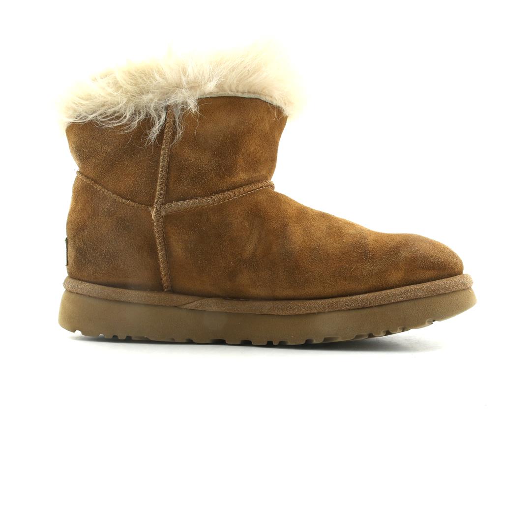 UGG  MILA