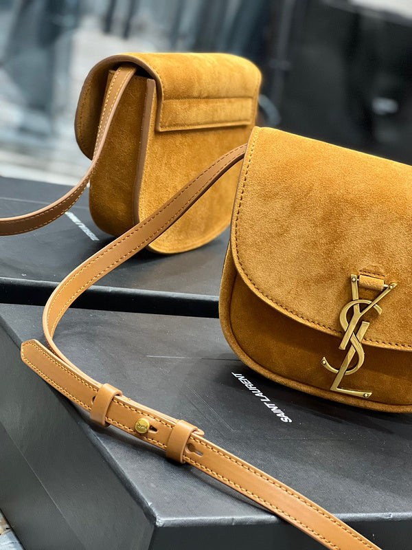 Amelia - YSL Bag - 4208