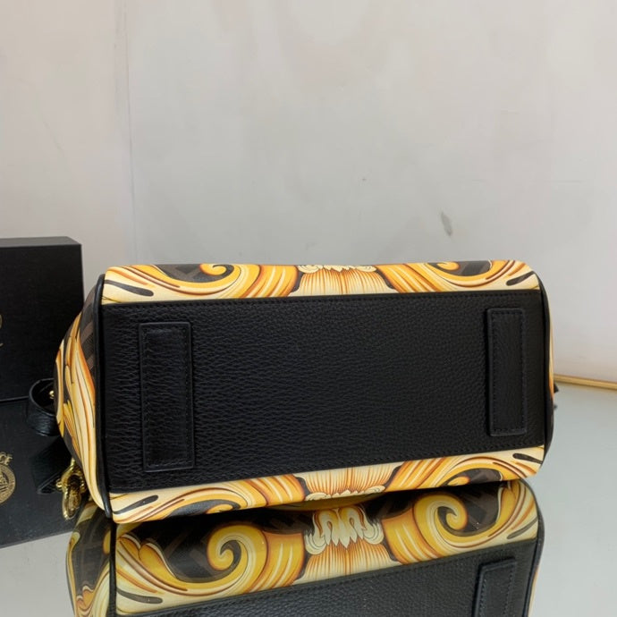 Amelia's Bag Gallery - VAR Bags - 194