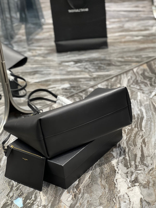 Amelia - YSL Bag - 3792