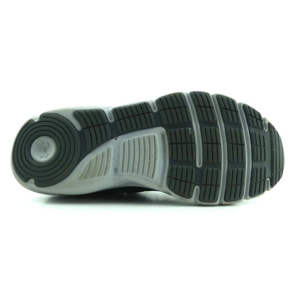 UNDER ARMOUR  ASSERT 8