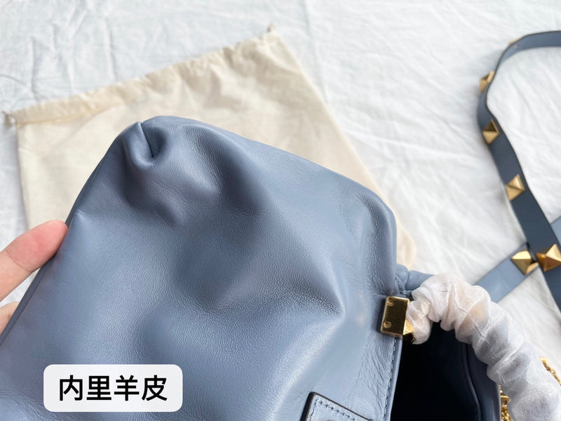 VAL LUXURY BAGS - FOR FASHION LOVERS  AFFORDABLE LUXURY BAGS- 1517