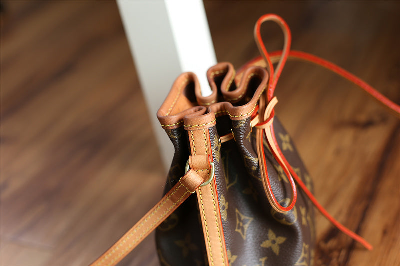 Fan Fashion Lu-Vi bags - 9390