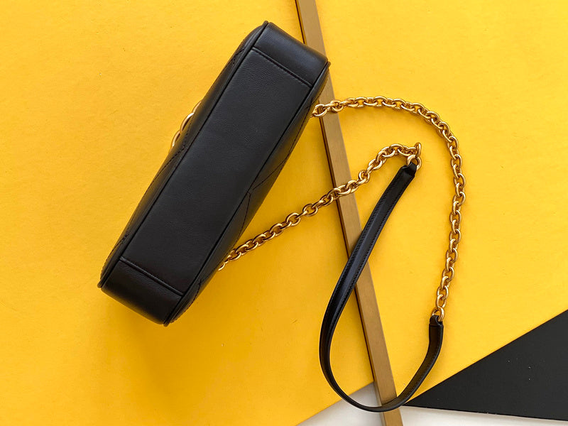 Amelia - YSL Bag - 2441