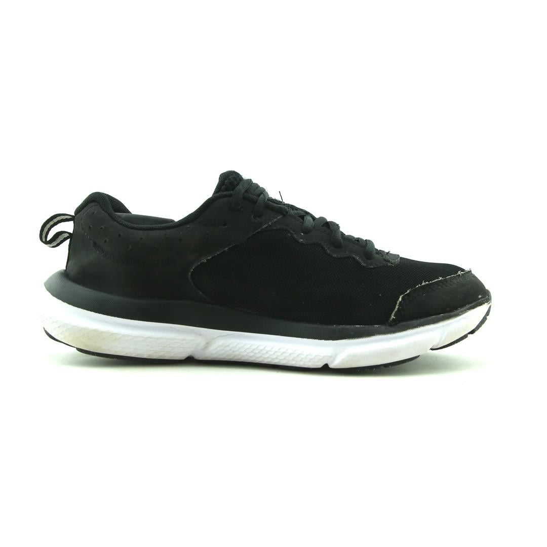 UNDER ARMOUR CHARGED ASSERT 10