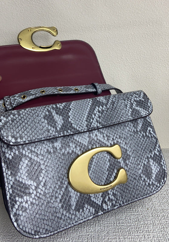 Amelia-i CAH Bags - 036