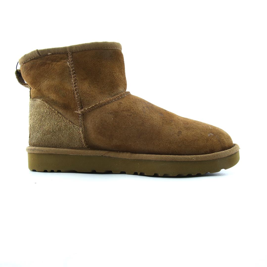 UGG  CLASSIC MINI II