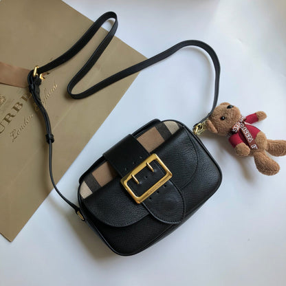 Burberry Bags - Bagsattire   490