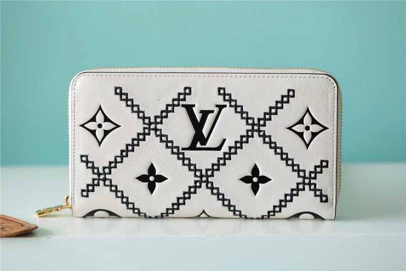 Fan Fashion Lu-Vi bags - 8891
