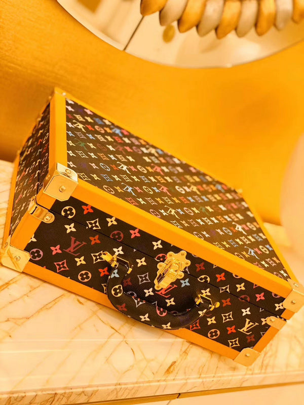 Fan Fashion Lu-Vi bags - 9518
