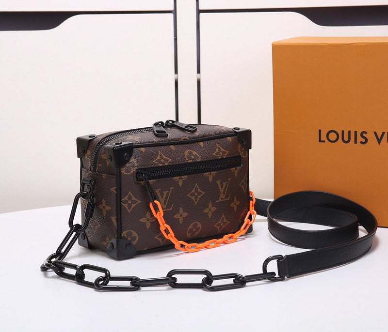 Fan Fashion Lu-Vi bags - 17817