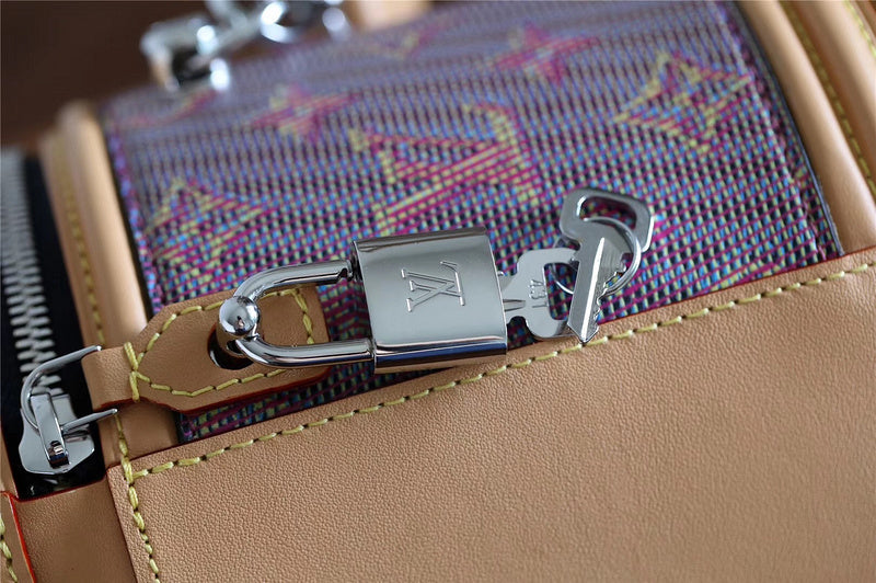 Fan Fashion Lu-Vi bags - 8621