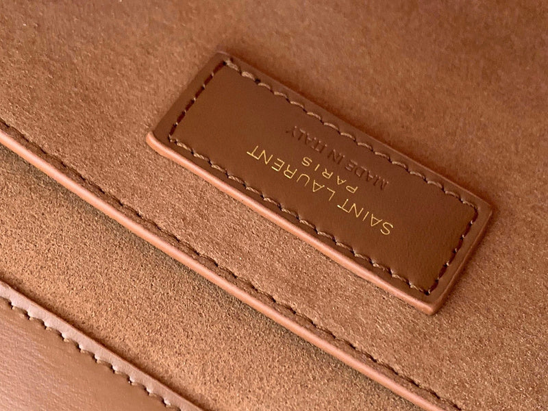 Amelia - YSL Bag - 4149