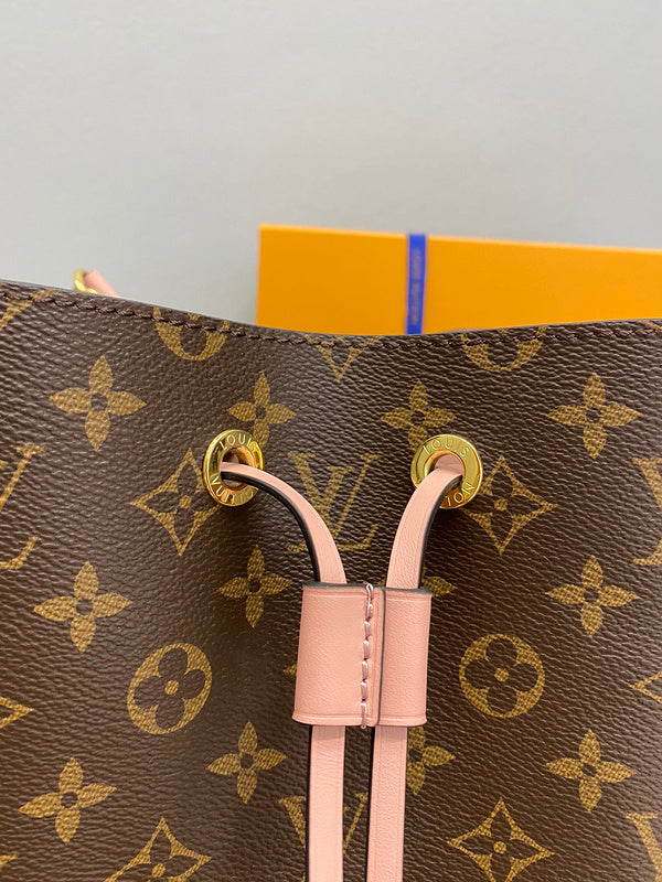 Fan Fashion Lu-Vi bags - 17605