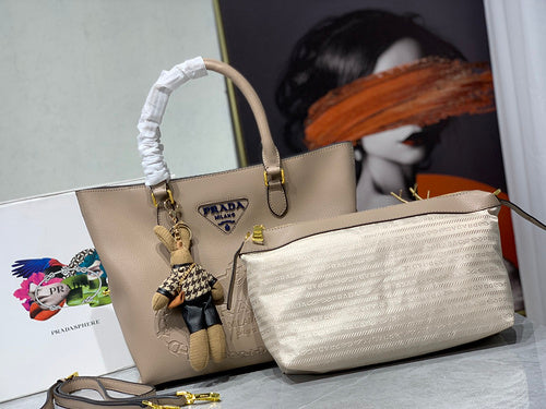 Barnes-Bags - Prada Bags - 846