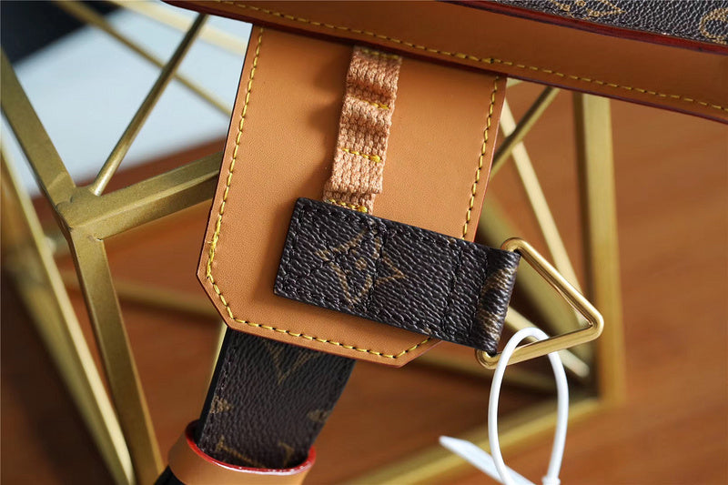Fan Fashion Lu-Vi bags - 9179