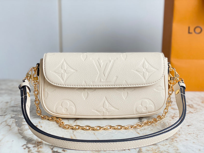 Amelia's Bag Gallery - LOV Bags - 942