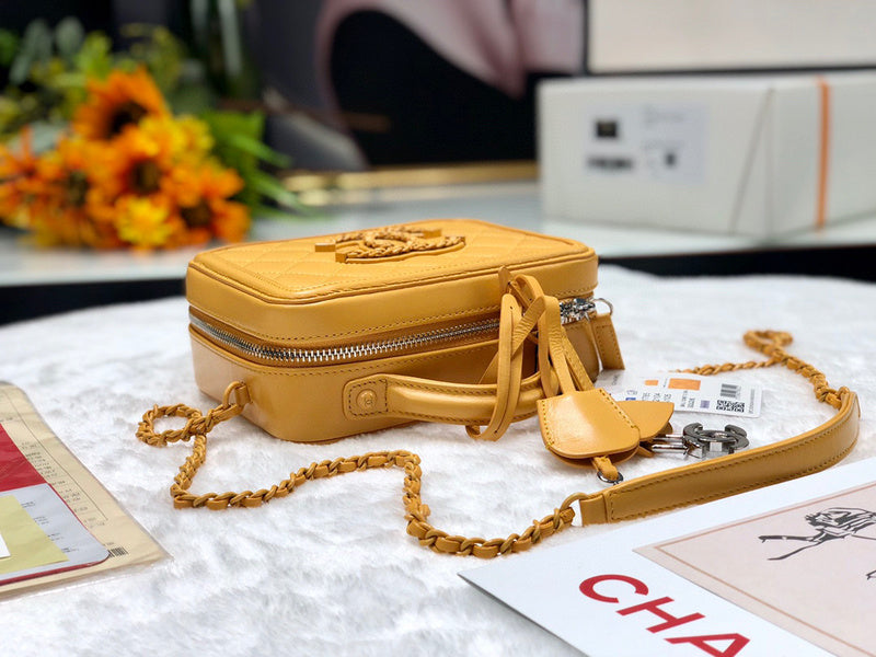 Wellow Bags - Chanel - Bags  - 678