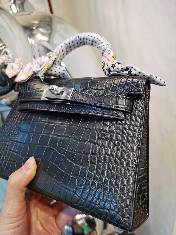 Amelia - HMS Bags - 1638