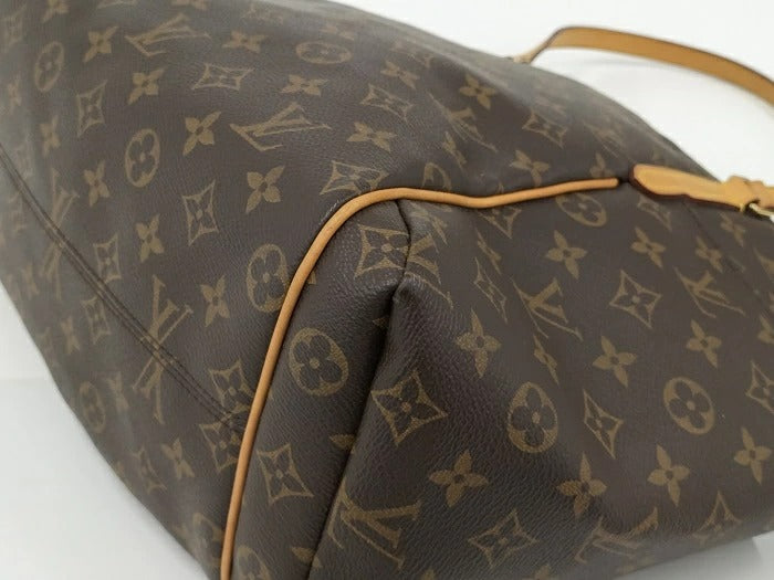 Louis Vuitton Totally MM Monogram Tote Bag