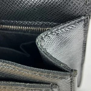 Louis Vuitton Veraia Clutch Calf Cowhide Taiga Pouch Bag