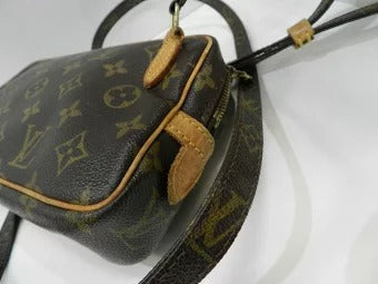 Louis Vuitton Pochette Marly Bandouliere Monogram Handbag