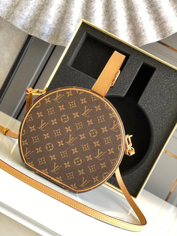 Fan Fashion Lu-Vi Bags - 16975