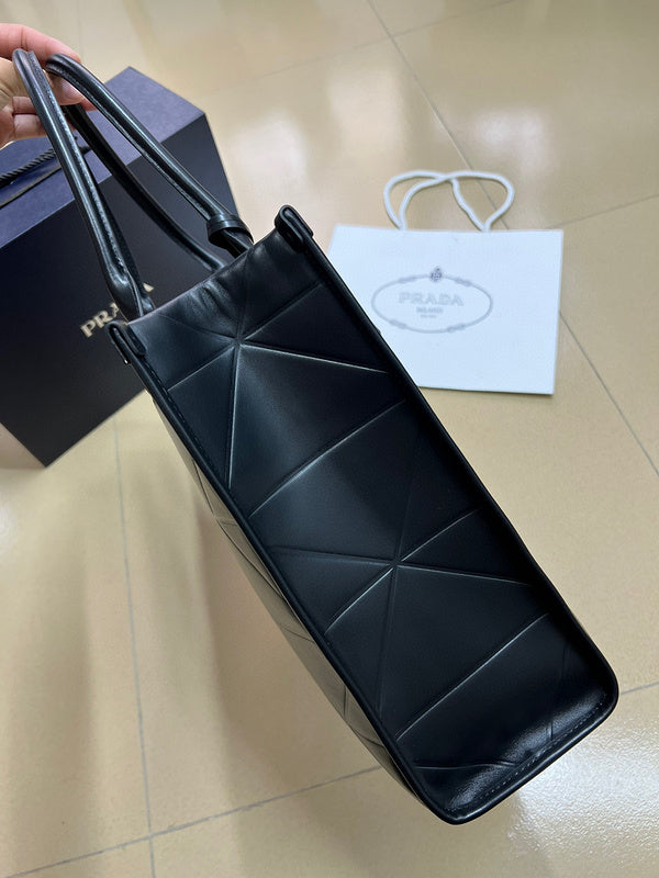 Amelia- PRDA  LUXURY BAGS - 1001