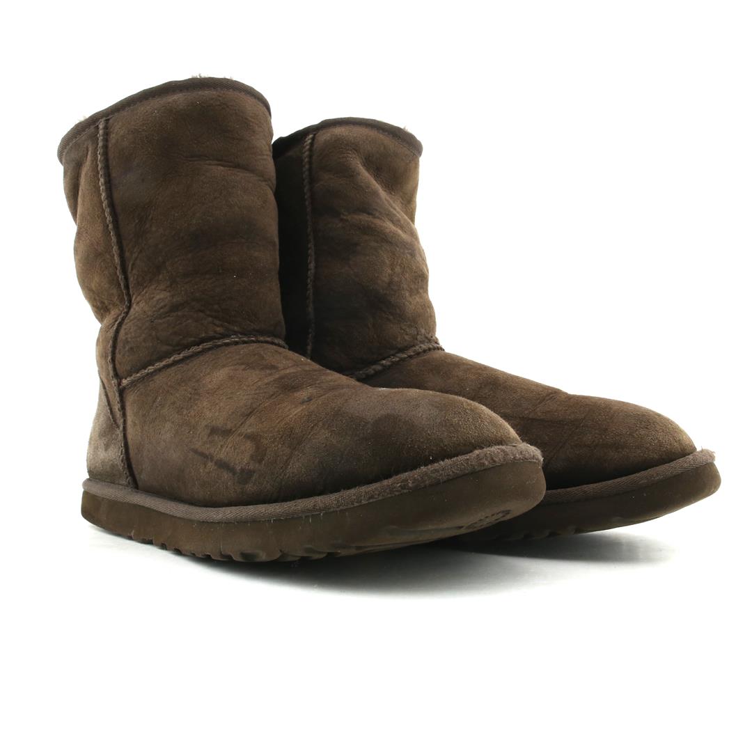 UGG  CLASSIC SHORT