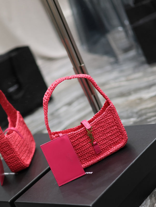 Amelia - YSL Bag - 1821