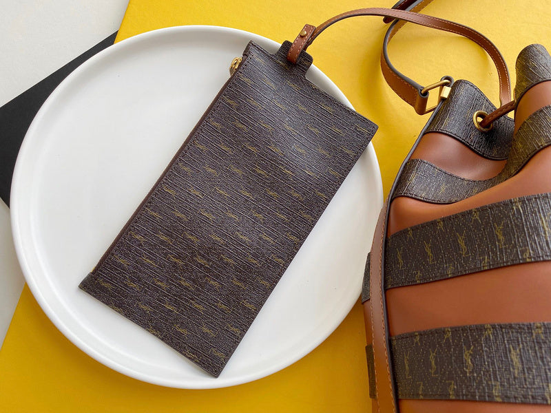 Amelia - YSL Bag - 4151