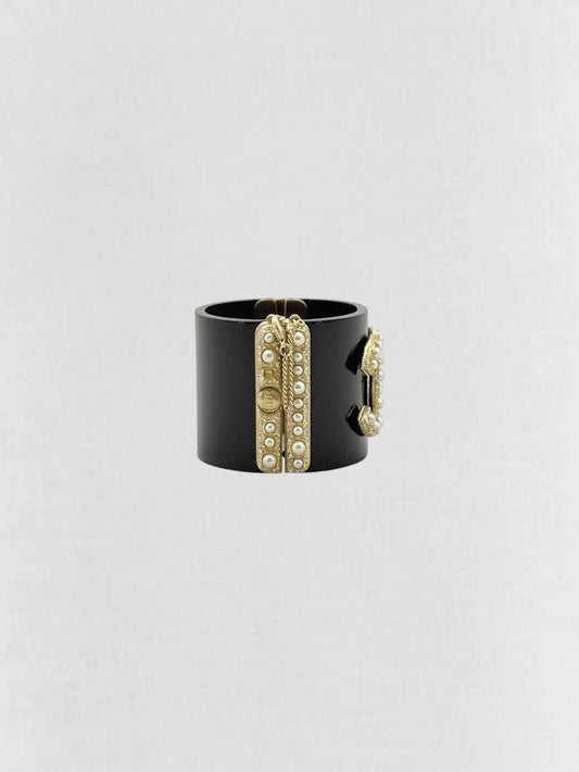 CHANEL Fashion Cuff