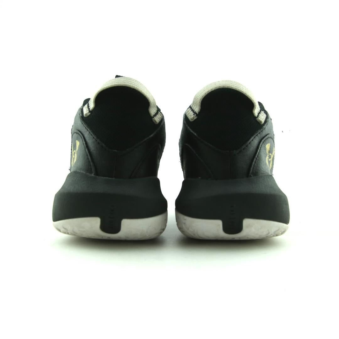 UNDER ARMOUR LOCKDOWN 6