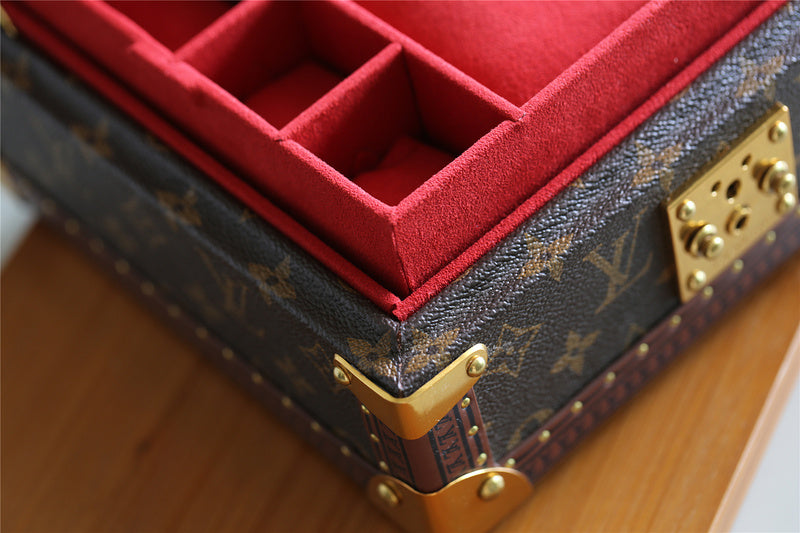 Fan Fashion Lu-Vi bags - 9554