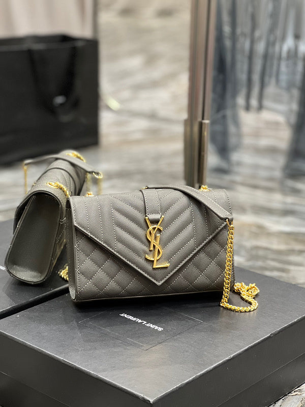 Amelia - YSL Bag - 1906