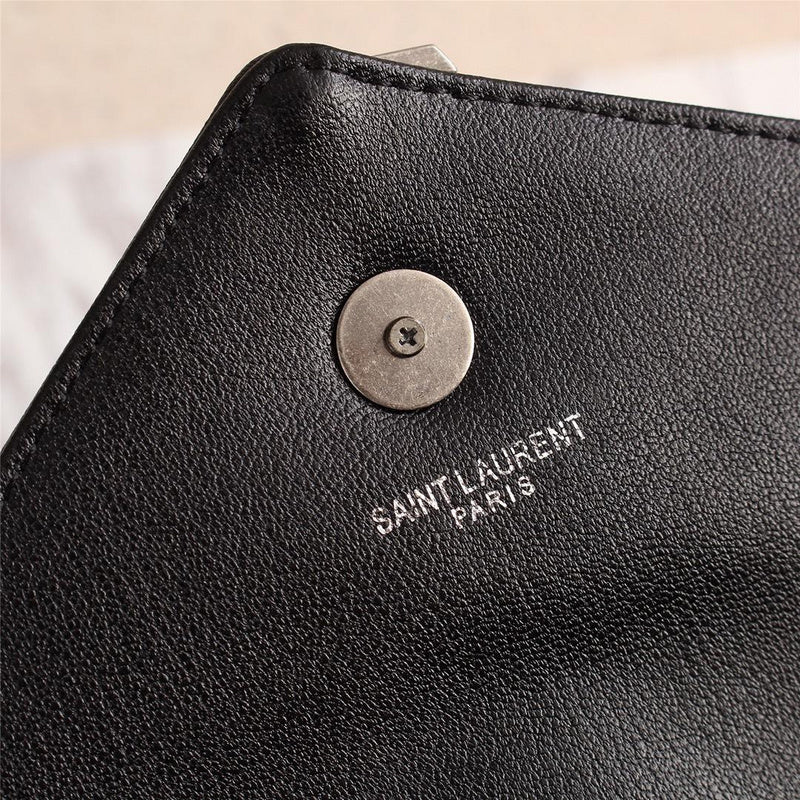 Amelia - YSL Bag - 2800