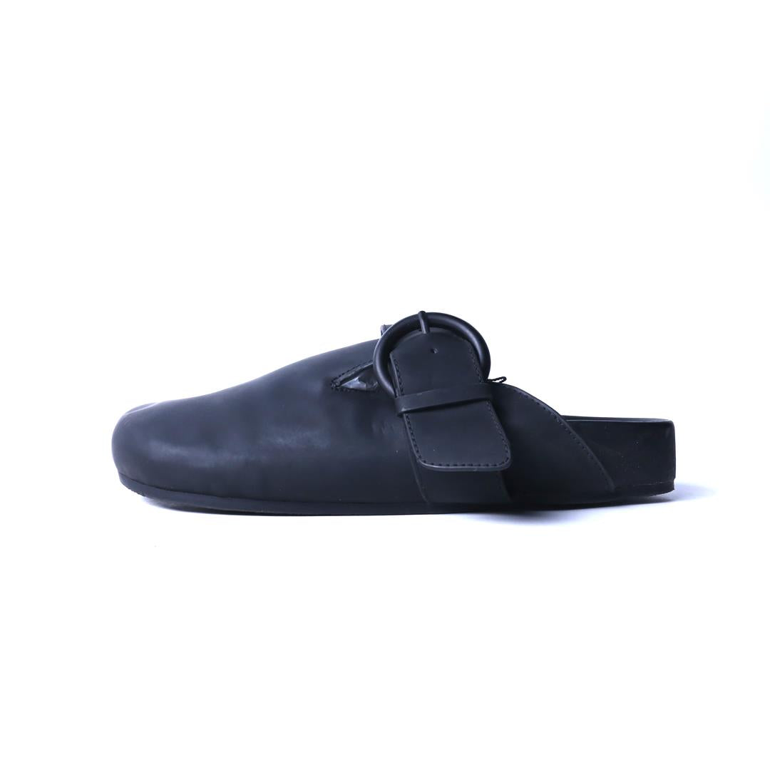 ZARA. .