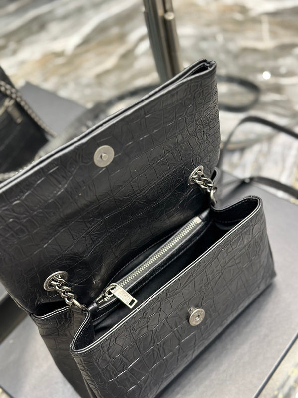 Amelia - YSL Bag - 2512