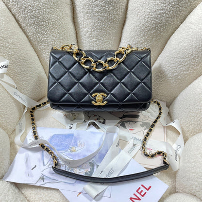 Wellow Bags - Chanel - Bags  - 966