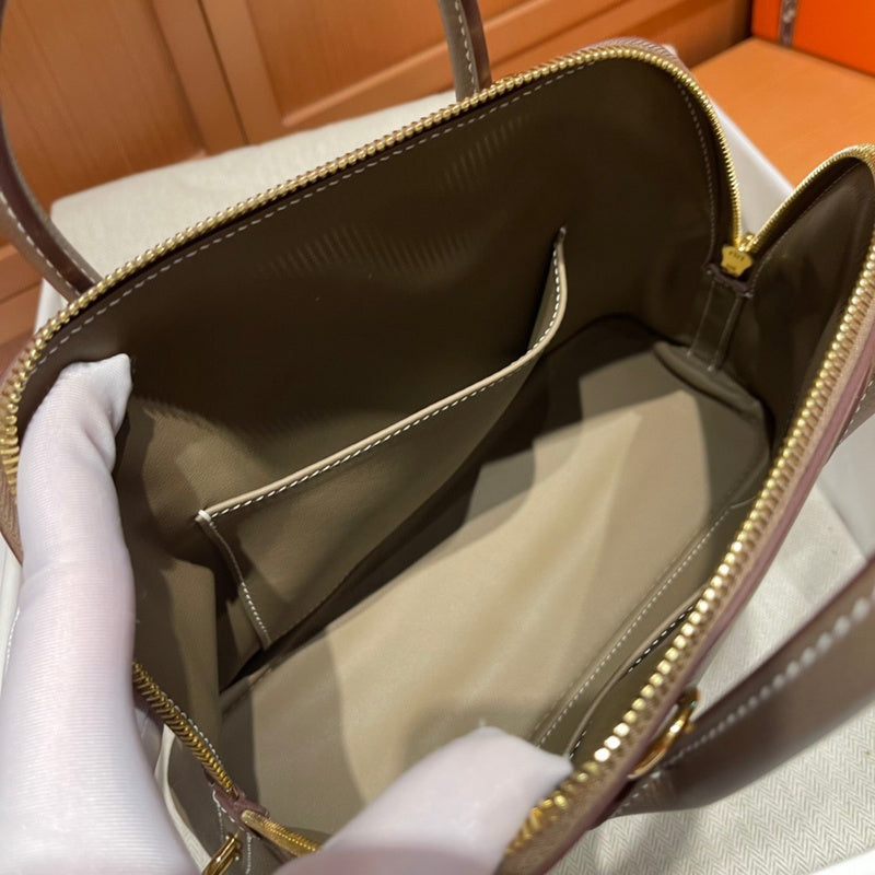 Amelia - HMS Bags - 1743