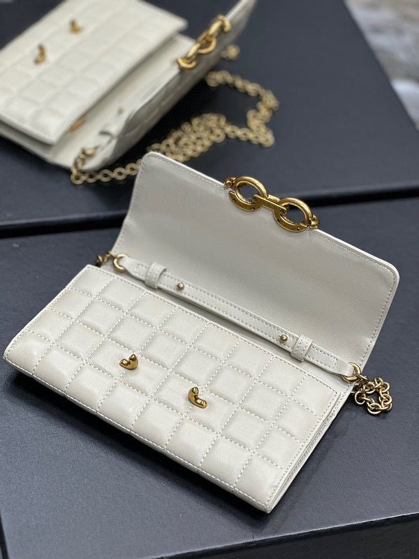 Amelia - YSL Bag - 4001