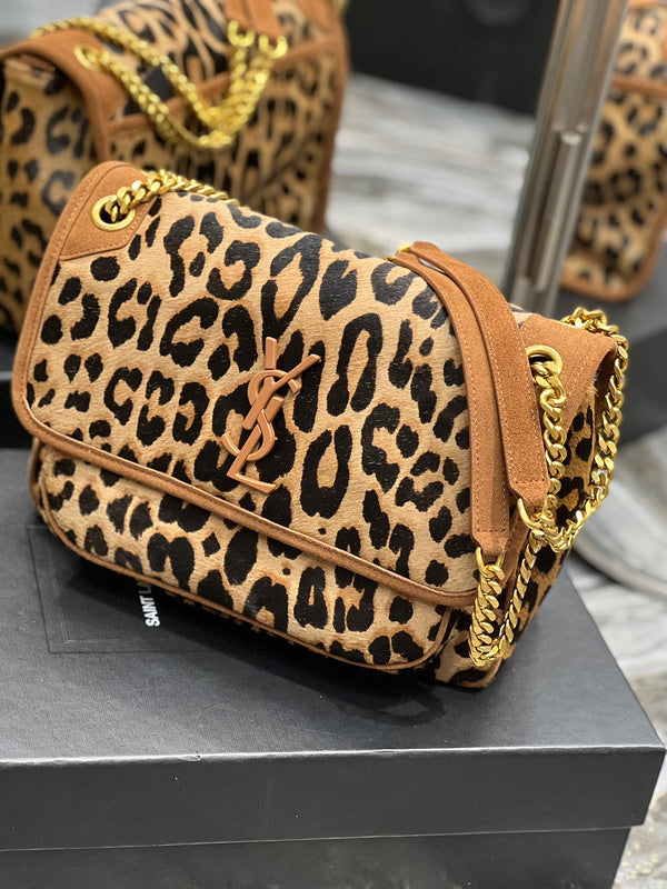 Amelia - YSL Bag - 4168