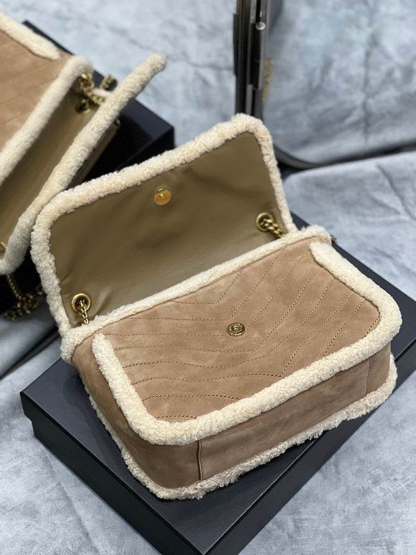 Amelia - YSL Bag - 3924