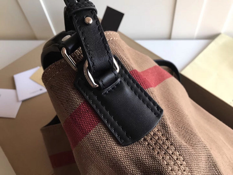 Burberry Bags - Bagsattire   438