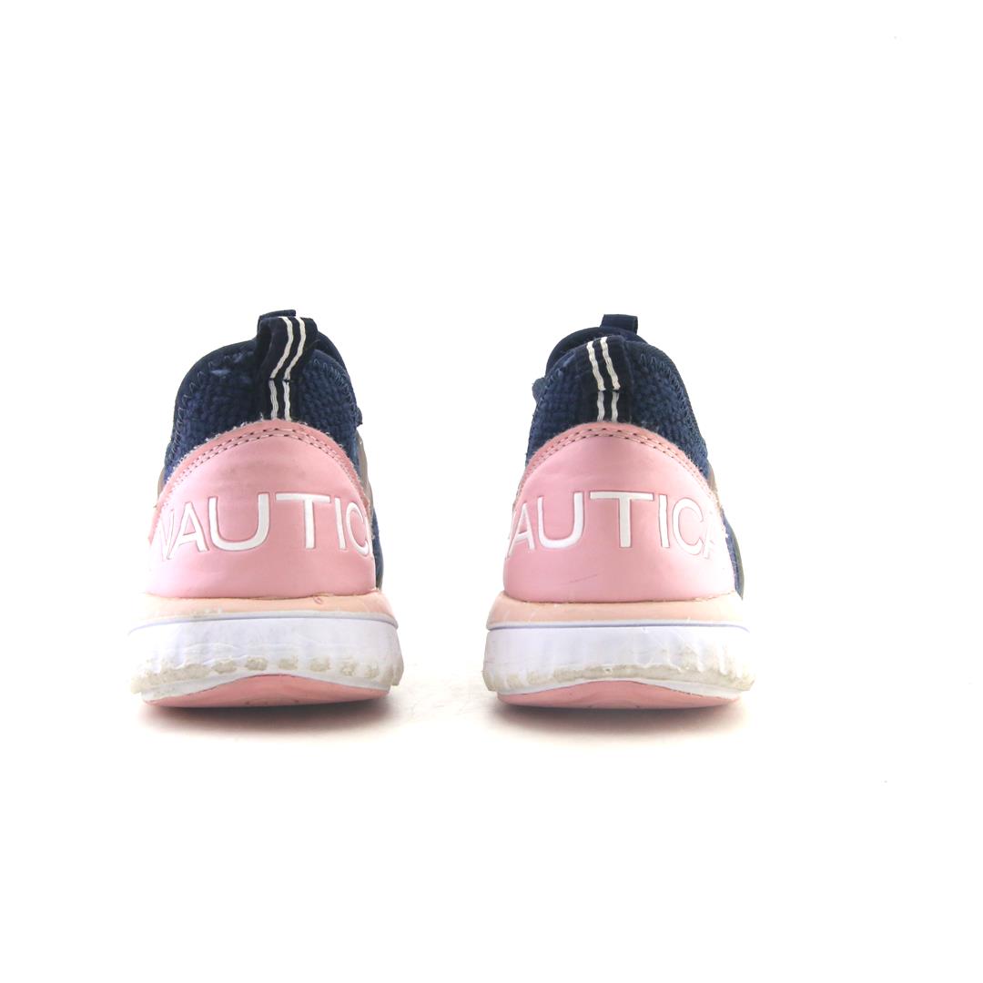 NAUTICA .