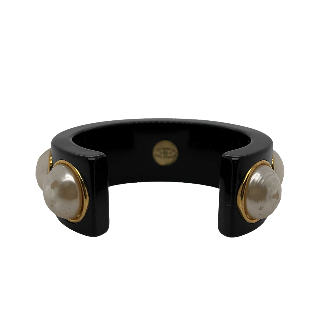 CHANEL -   Large Pearl Resin Cuff - Black - Bracelet
