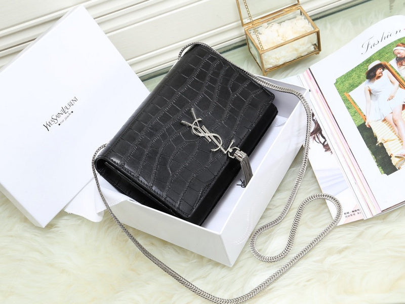 Amelia - YSL Bag - 3554